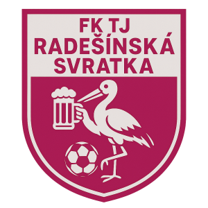výrazný růžový znak s textem: FK TJ RADEŠÍNSKÁ SVRATKA, uprostřed čáp s pivem a fotbalovým míčem