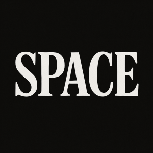 Napsat slovo SPACE stejným fontem jako je slovo EARTH na zádech