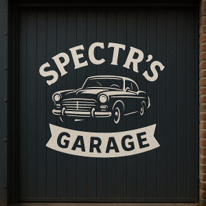 Logo s názvem Spectr's Garage které je umístěné na vratech autoservisu.