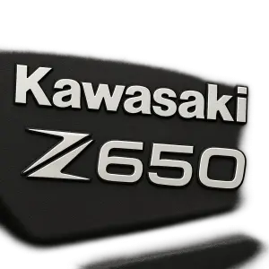 Nápis Kawasaki z 650