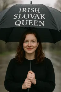 chci fotku sve kamaradky do prostred destniku a kolem nejak hezky napsat " Irish Slovak Queen "
