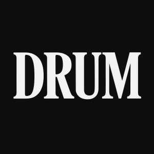 Text bílý Drum