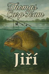 kapr ve vodě a v zadu pruty a voda, ve předu jmeno Jiří v zadu napsano okrasným písmem Thomas Carp Team