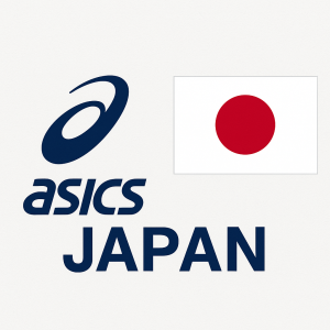 vpravo japonská vlajka, vlevo logo Asics a pod tím nápis JAPAN, vše na bílém podkladu