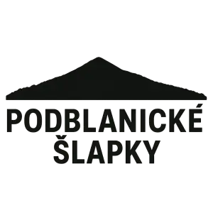 Silueta hory Blaník a pod tím nápis: " Podblanické šlapky"