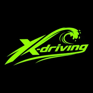 Ten samý obrázek jako na těch plavkách logo X-driving s vlnou svítivě zelena