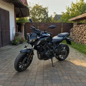 MÁM JÁ MOTORKU MÁM JÍ NA DVORKU
