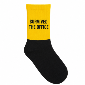TEXT - SURVIVED THE OFFICE, bez obrázku, na tu ílou část ponožky