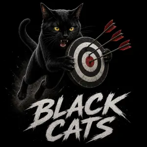 černá kočka v útoku skákající a držící terč se šipkama, nahd obrázkem nápis BLACK CATS