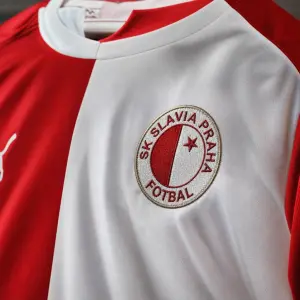 U srdce starý znak Slavie Praha a at to vypadá dobře reálně