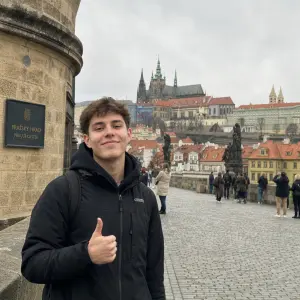 Kamarád ať je na hradě pražském